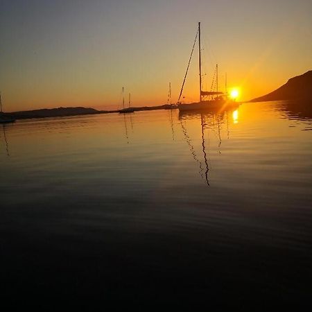 Stlocavoile 4, Bateau Seuls A Bord 호텔 포르토베쉬오 외부 사진